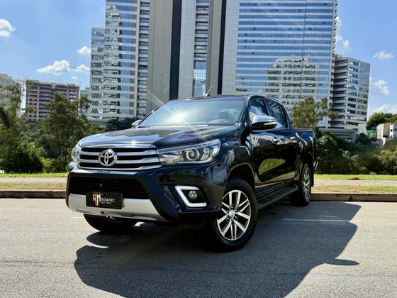 TOYOTA HILUX 2.8 SRX 4X4 CD 16V DIESEL 4P AUTOMÁTICO